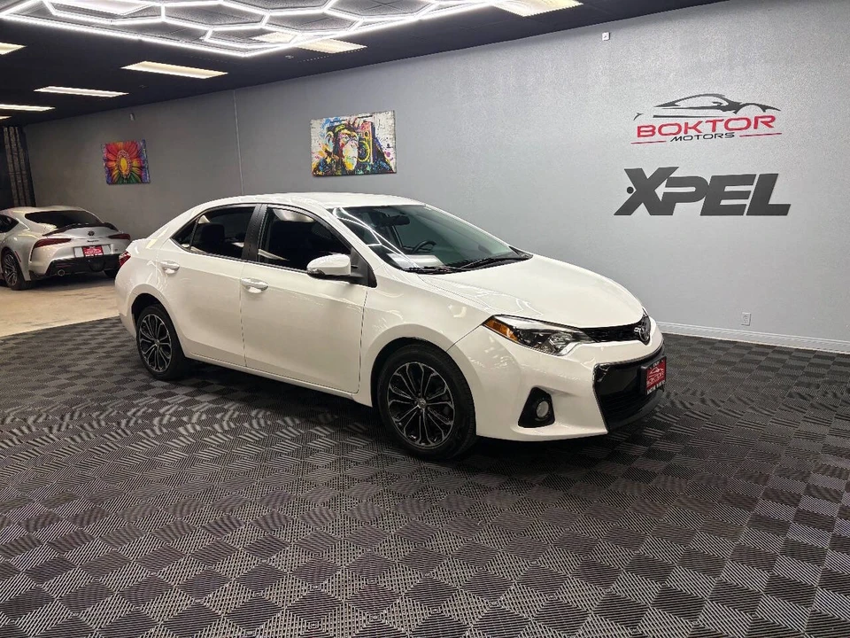 2015 Toyota Corolla 11th Gen - Image 2 of 12