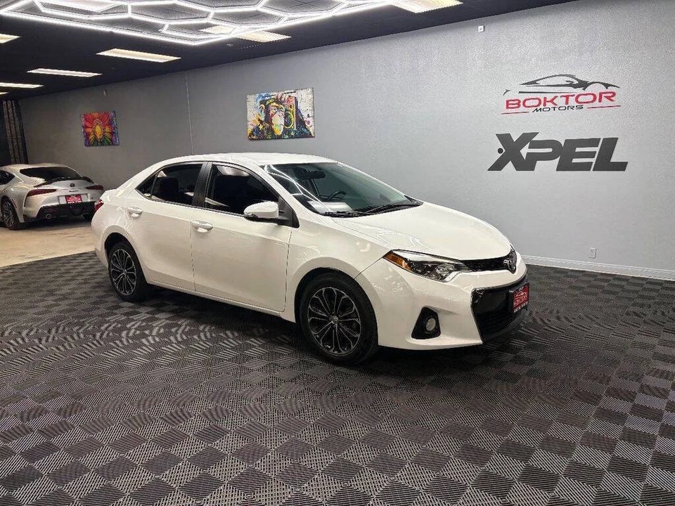 2015 Toyota Corolla 11th Gen - Image 2 of 31