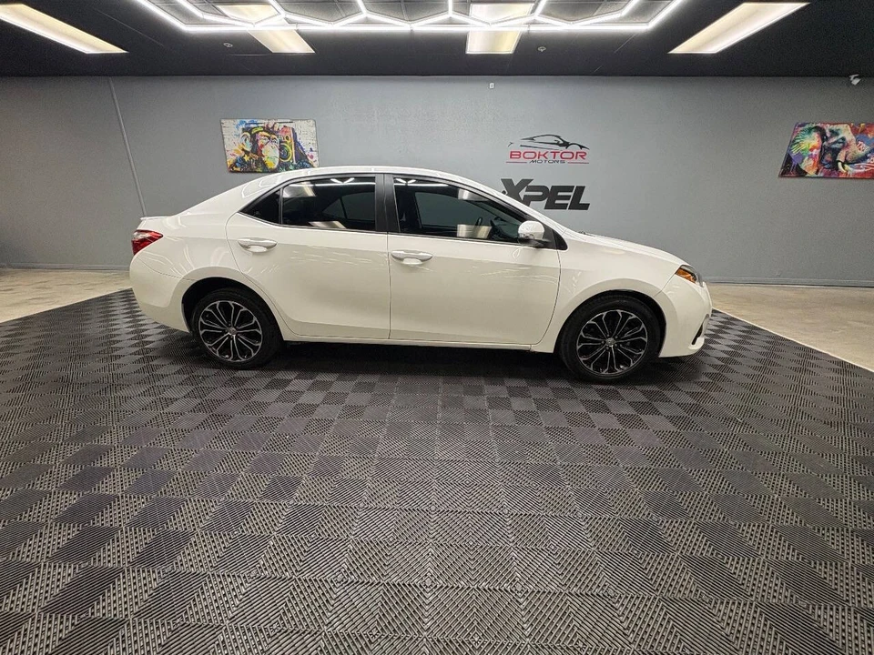 2015 Toyota Corolla 11th Gen - Image 9 of 12