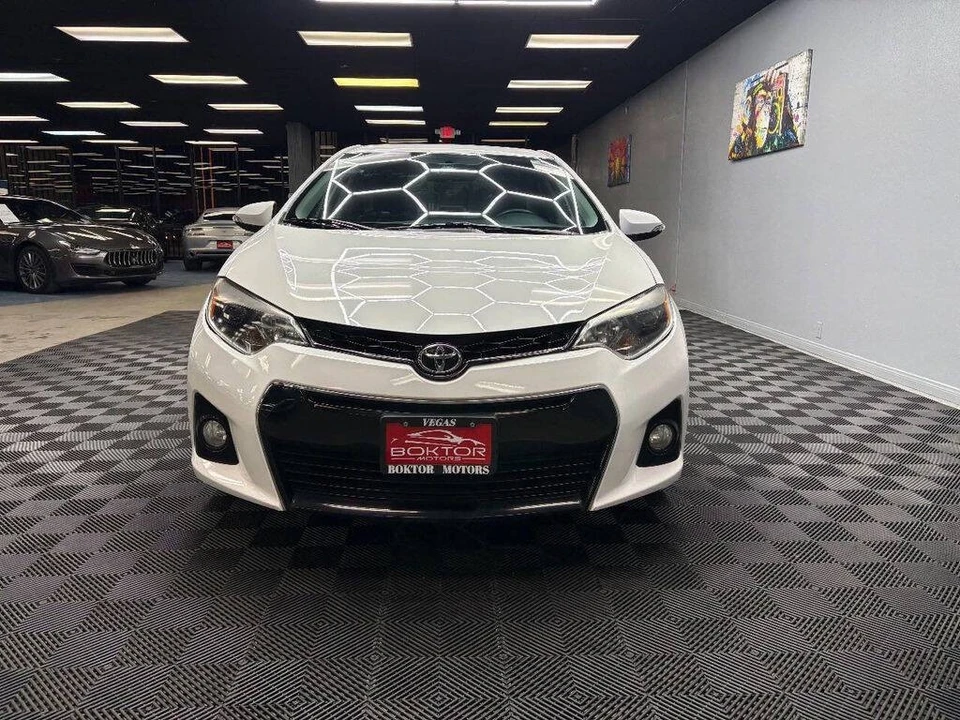 2015 Toyota Corolla 11th Gen - Image 3 of 31