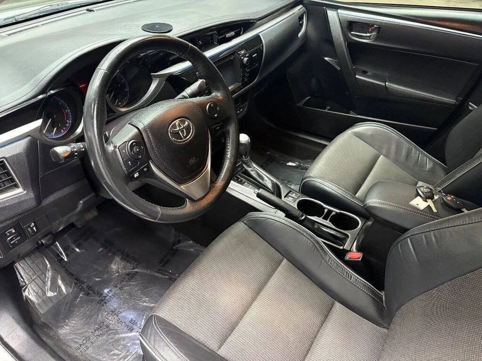 2015 Toyota Corolla 11th Gen - Image 19 of 31