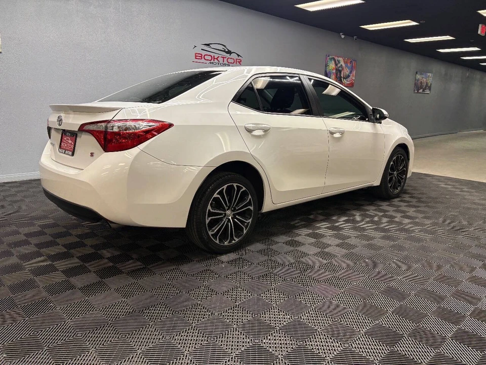 2015 Toyota Corolla 11th Gen - Image 8 of 12