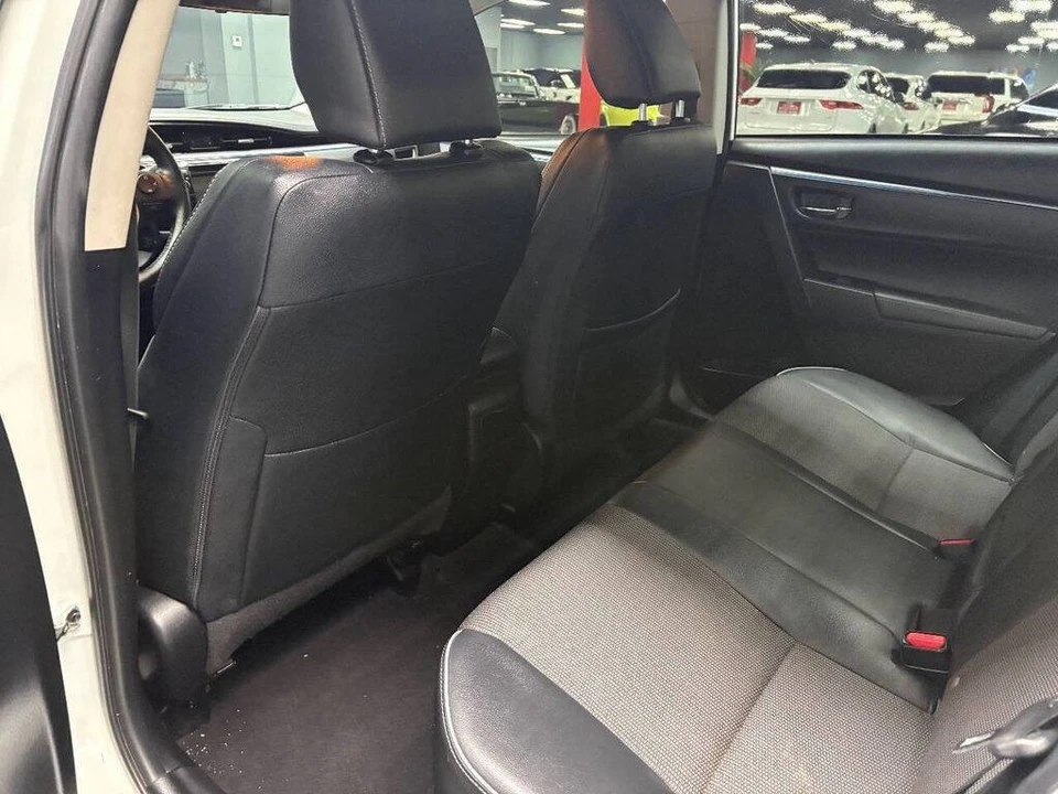 2015 Toyota Corolla 11th Gen - Image 29 of 31