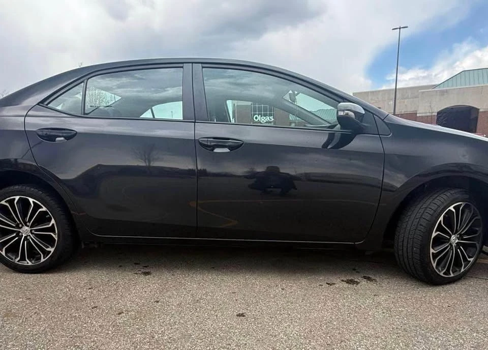 2015 Toyota Corolla 11th Gen - Image 4 of 13