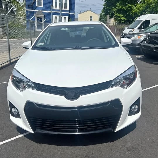 2015 Toyota Corolla 11th Gen - Image 1 of 1