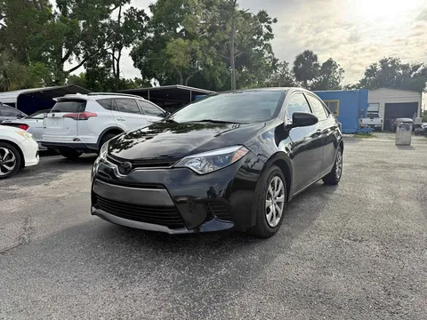 2015 Toyota Corolla SE Sedan 4D