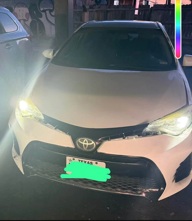 2015 Toyota Corolla - Image 4 of 14