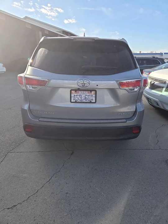 2015 Toyota Highlander - Image 4 of 9