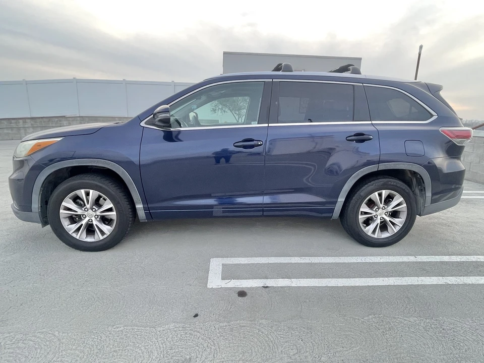 2015 Toyota Highlander - Image 4 of 14