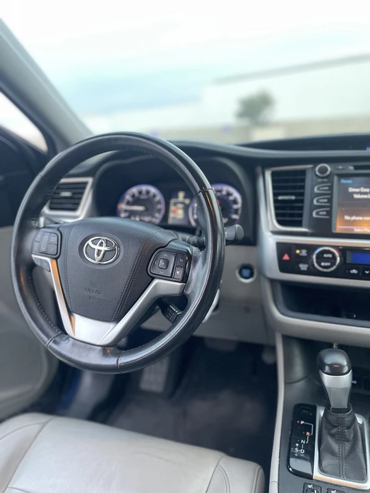 2015 Toyota Highlander - Image 14 of 14