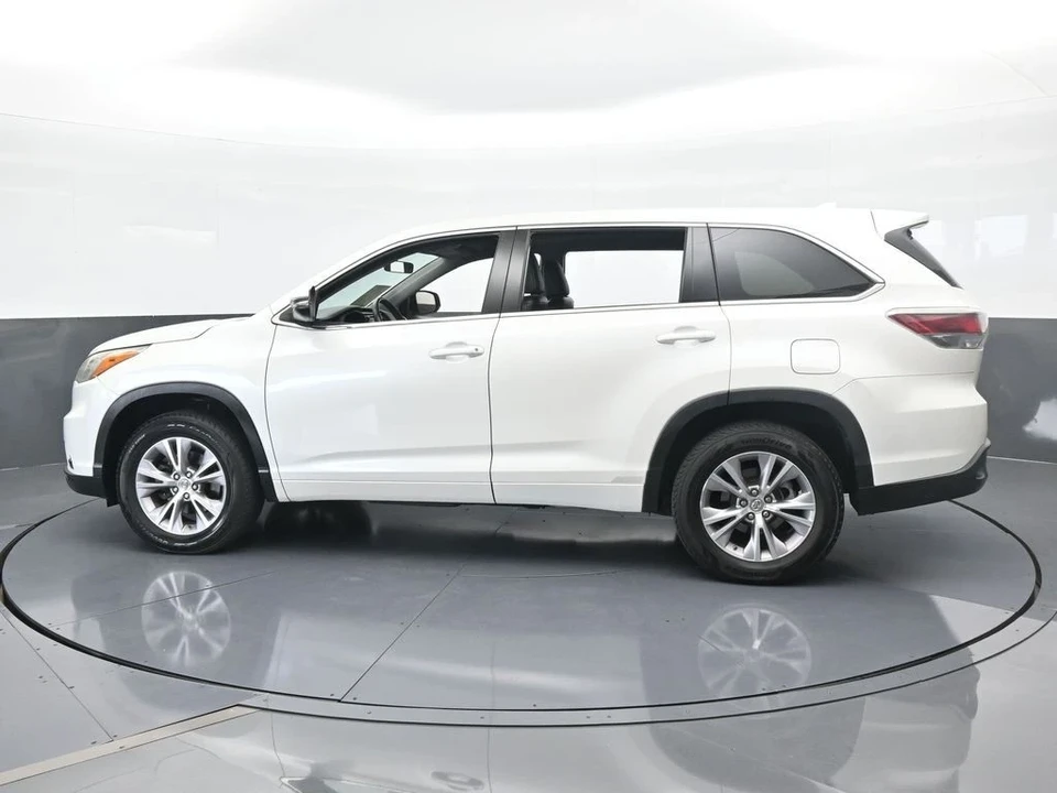 2015 Toyota Highlander - Image 3 of 12