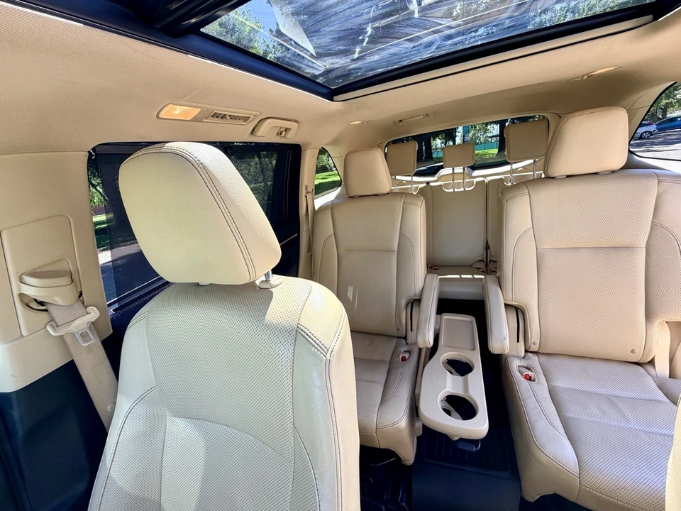 2015 Toyota Highlander - Image 11 of 17