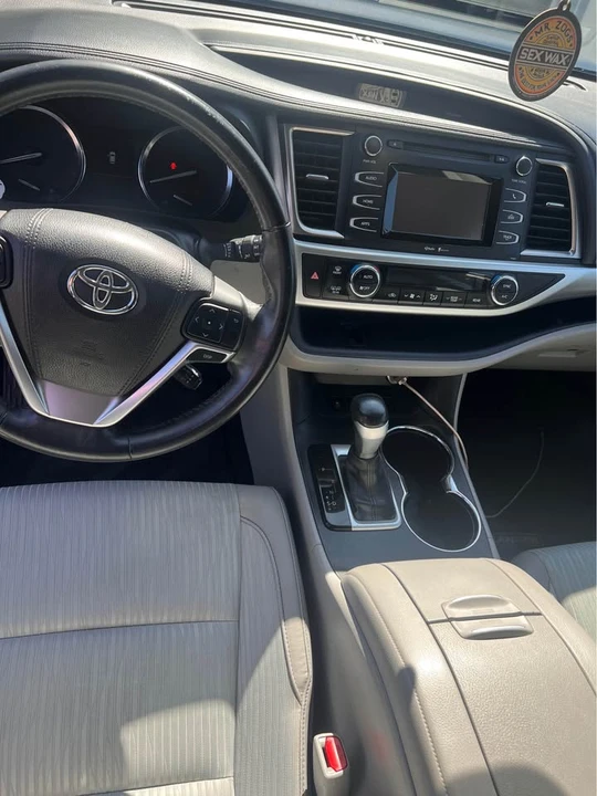2015 Toyota Highlander - Image 7 of 13