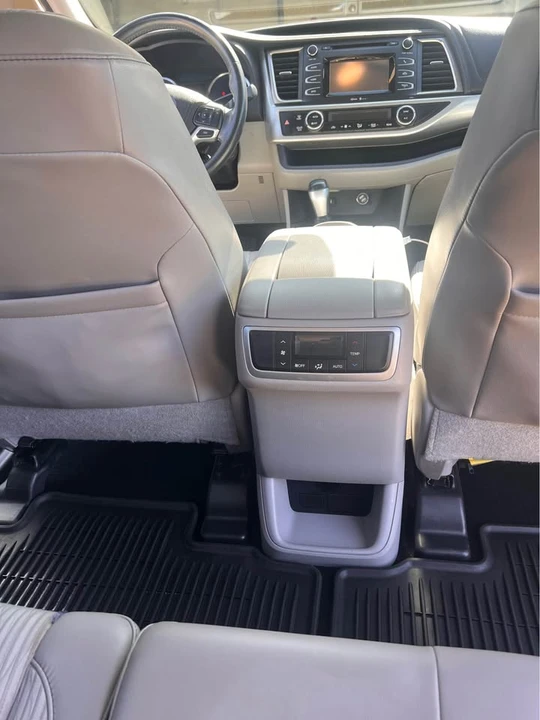 2015 Toyota Highlander - Image 2 of 13