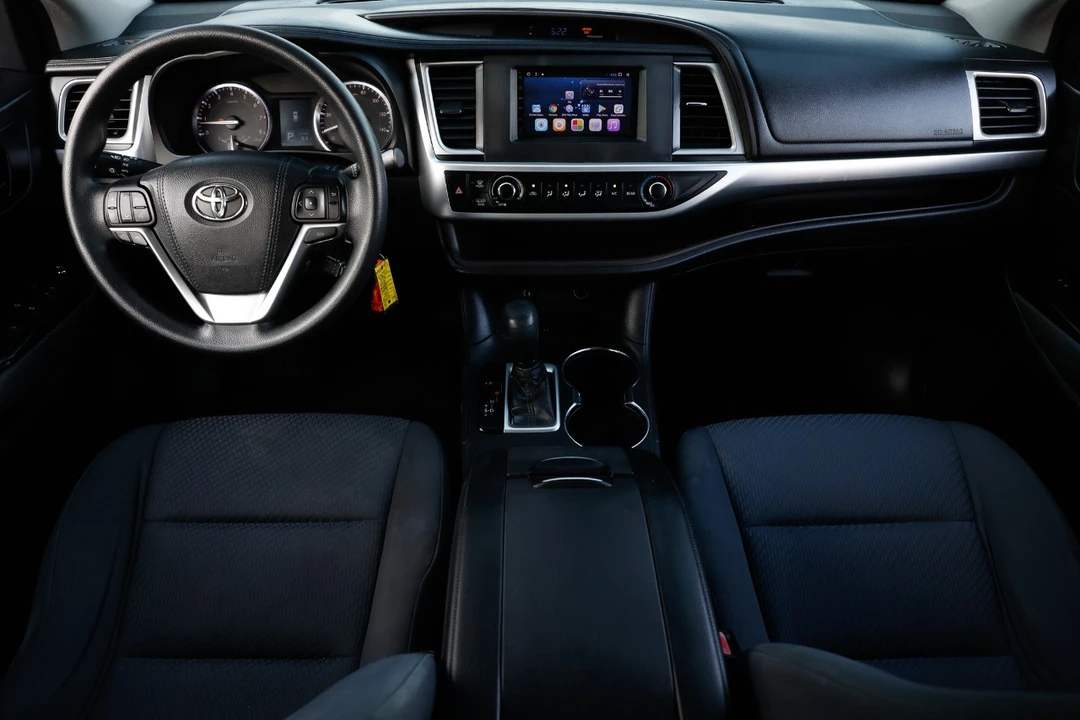 2015 Toyota Highlander - Image 2 of 12
