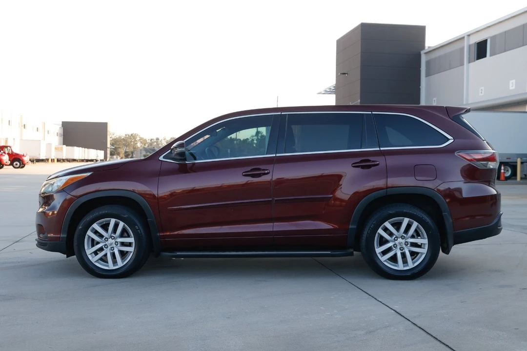 2015 Toyota Highlander - Image 4 of 12
