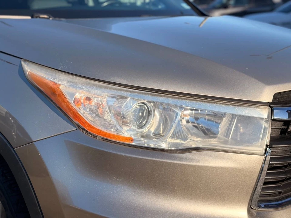 2015 Toyota Highlander - Image 4 of 21