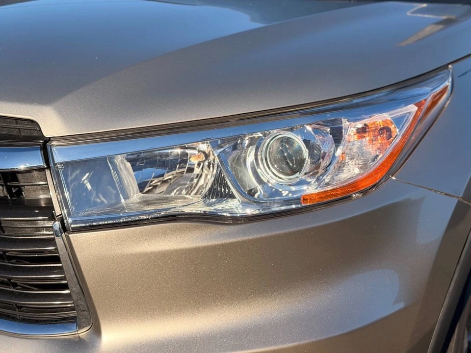 2015 Toyota Highlander - Image 5 of 21
