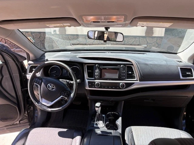 2015 Toyota Highlander - Image 12 of 16