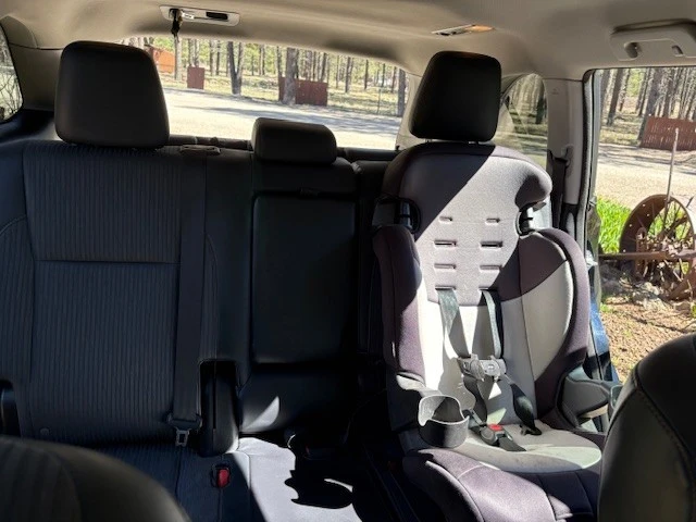 2015 Toyota Highlander - Image 11 of 16