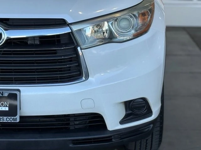 2015 Toyota Highlander - Image 10 of 12