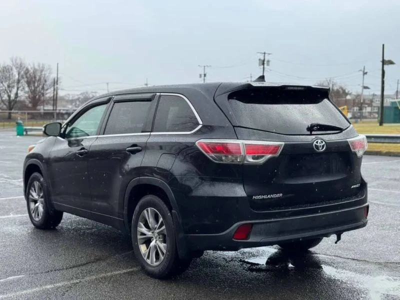 2015 Toyota Highlander - Image 5 of 12