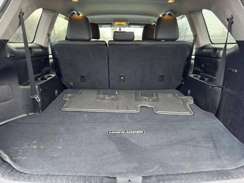 2015 Toyota Highlander - Image 10 of 12
