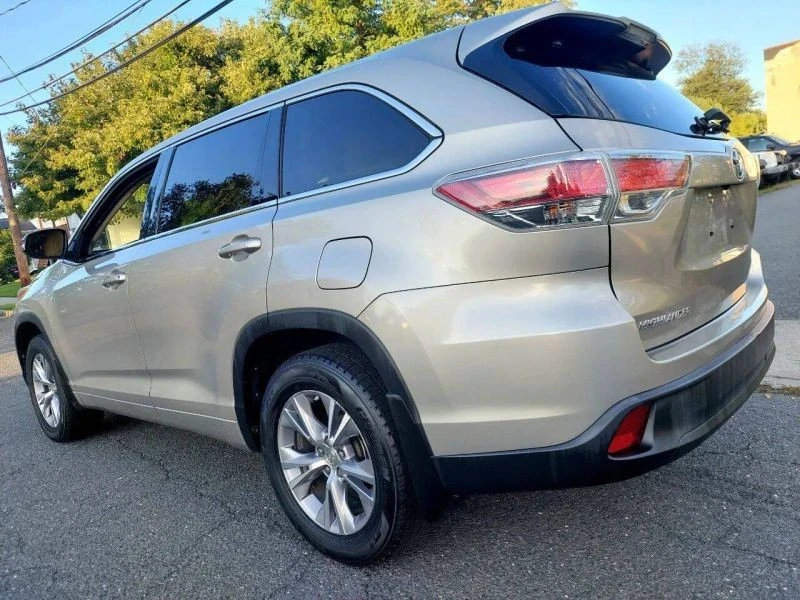 2015 Toyota Highlander - Image 12 of 12