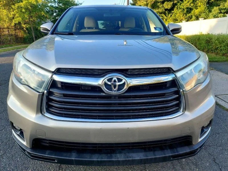 2015 Toyota Highlander - Image 3 of 12