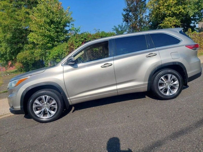 2015 Toyota Highlander - Image 5 of 12