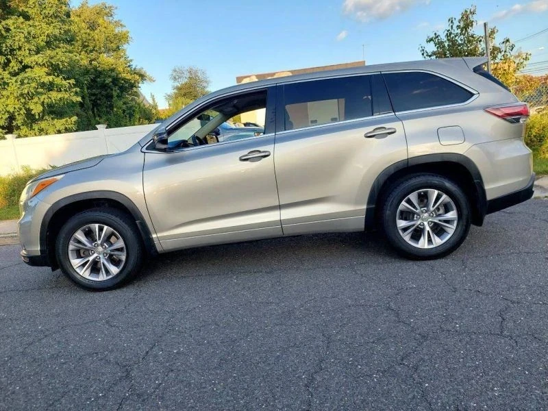 2015 Toyota Highlander - Image 11 of 12