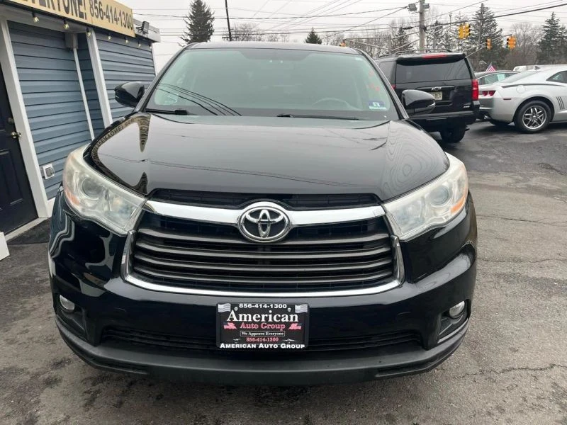 2015 Toyota Highlander - Image 8 of 12
