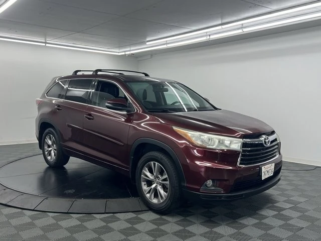 2015 Toyota Highlander - Image 2 of 9