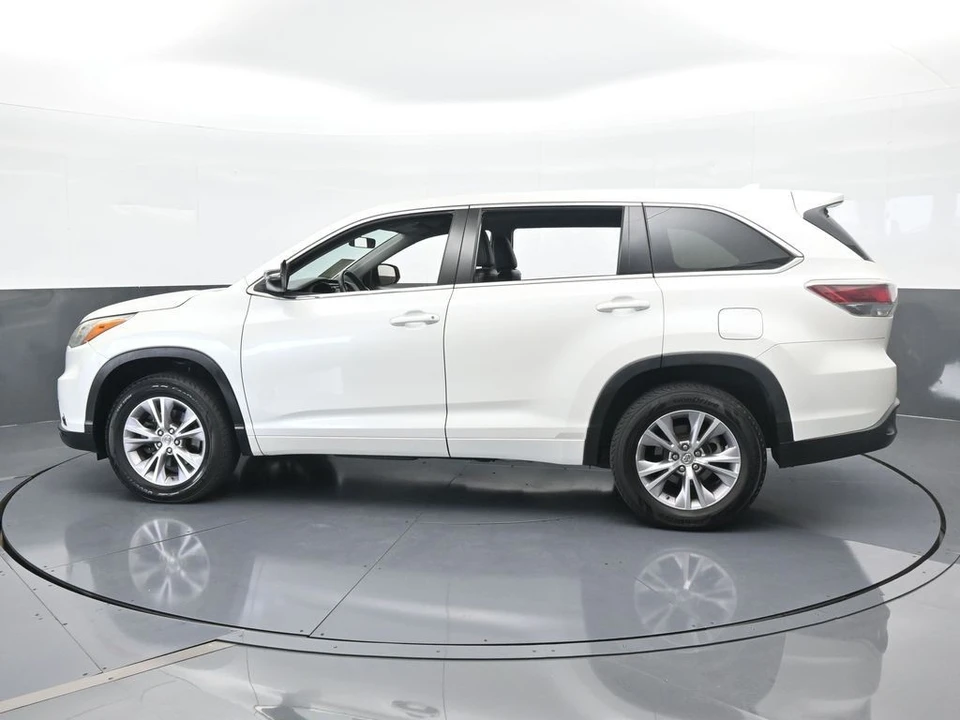 2015 Toyota Highlander - Image 3 of 12