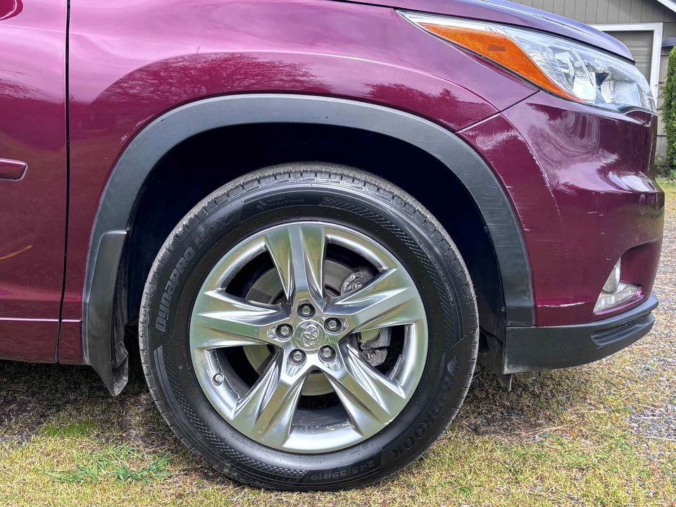 2015 Toyota Highlander - Image 18 of 21
