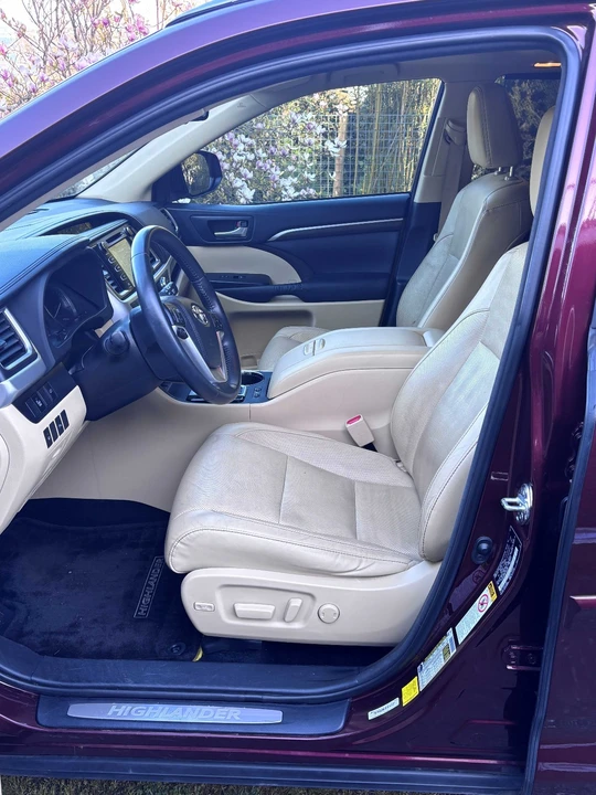 2015 Toyota Highlander - Image 7 of 21