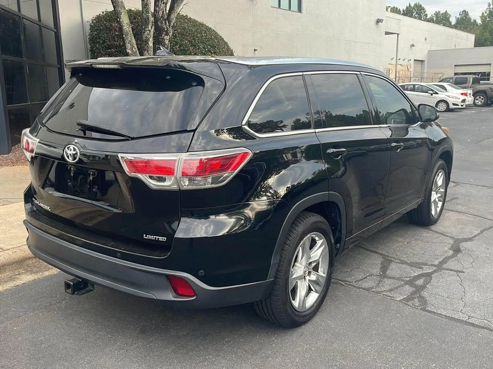 2015 Toyota Highlander - Image 4 of 9