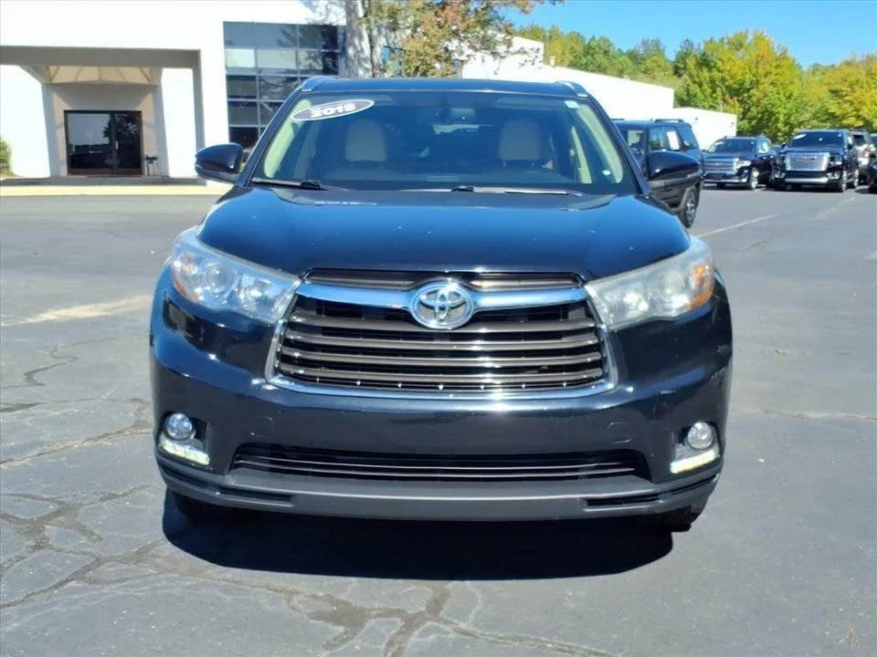 2015 Toyota Highlander - Image 2 of 16