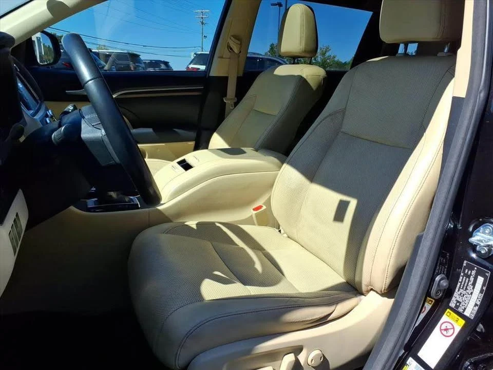 2015 Toyota Highlander - Image 3 of 16