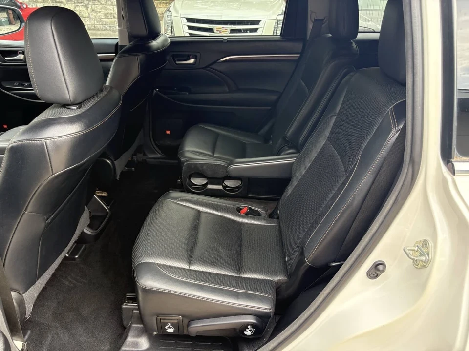 2015 Toyota Highlander - Image 7 of 21