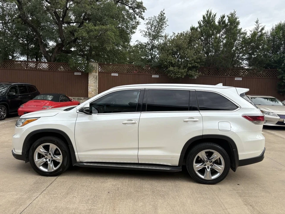 2015 Toyota Highlander - Image 20 of 21