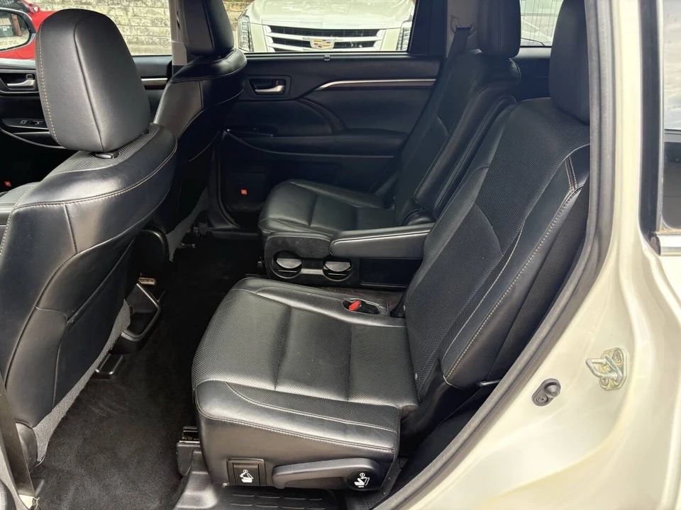 2015 Toyota Highlander - Image 7 of 21