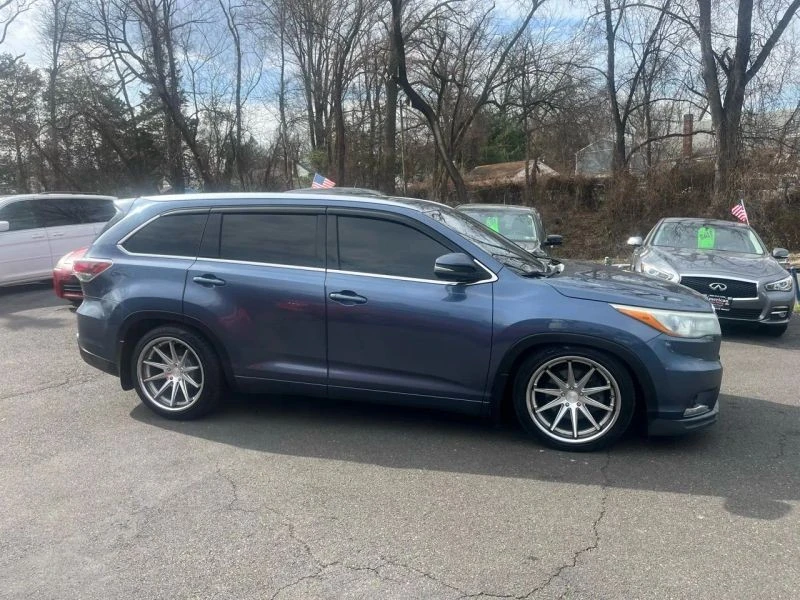 2015 Toyota Highlander - Image 3 of 12