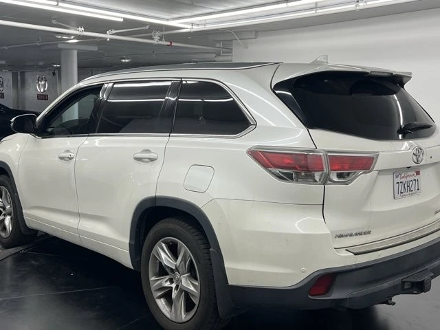 2015 Toyota Highlander - Image 5 of 8