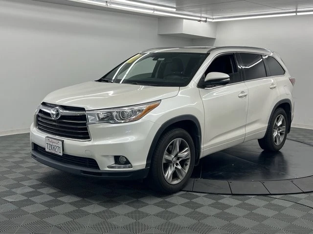2015 Toyota Highlander - Image 2 of 8