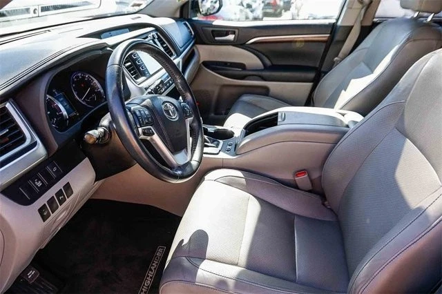 2015 Toyota Highlander - Image 5 of 12
