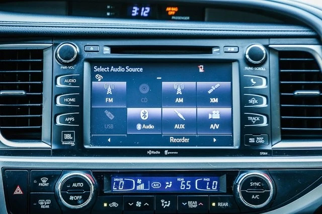 2015 Toyota Highlander - Image 12 of 12