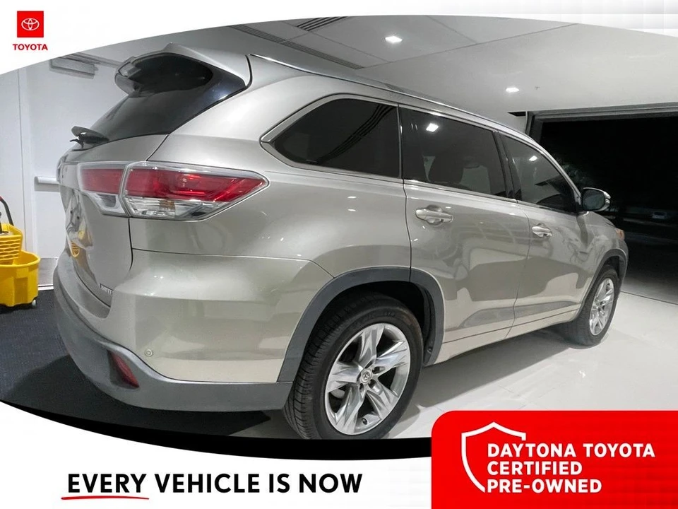2015 Toyota Highlander - Image 10 of 10