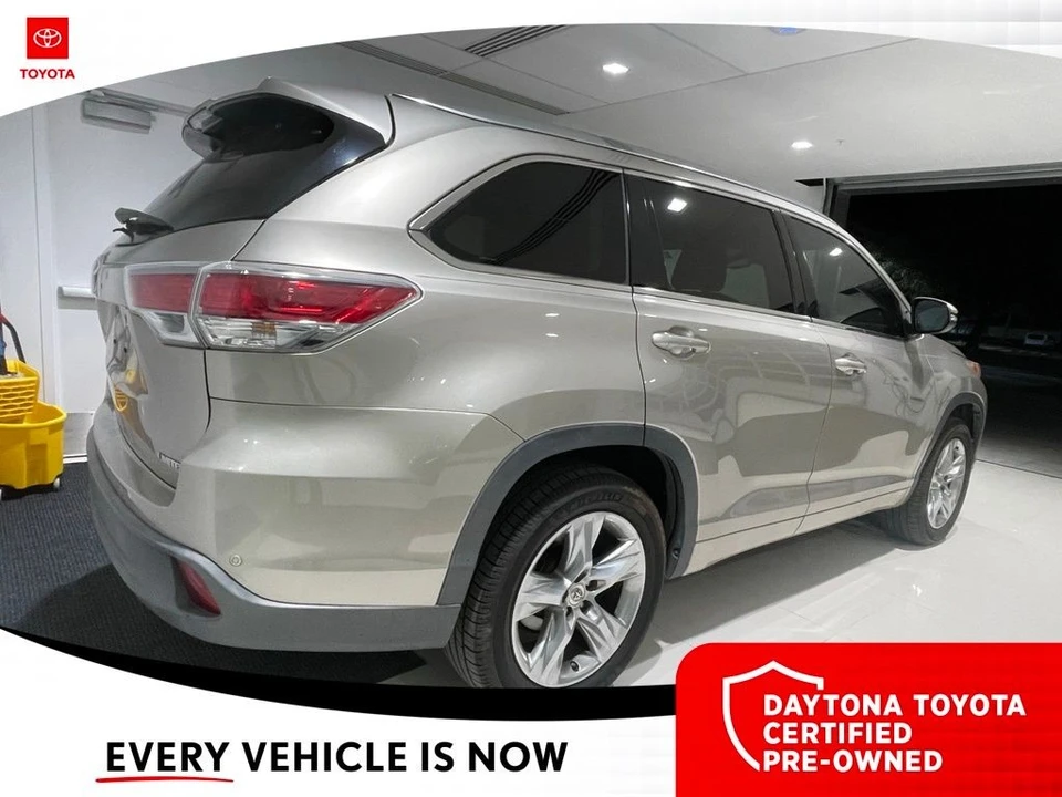 2015 Toyota Highlander - Image 5 of 10