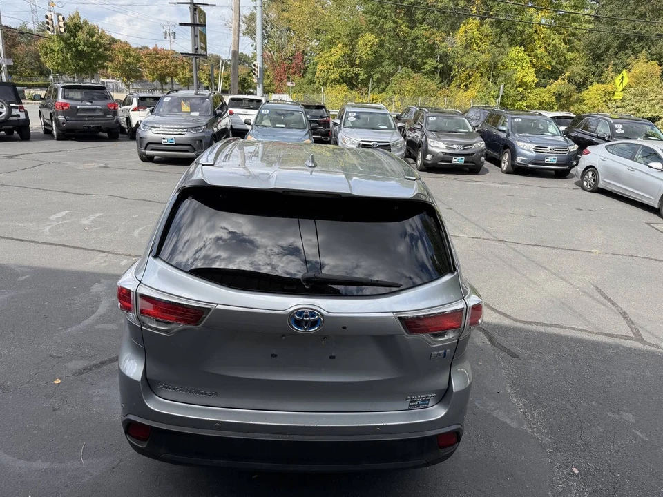 2015 Toyota Highlander - Image 12 of 21